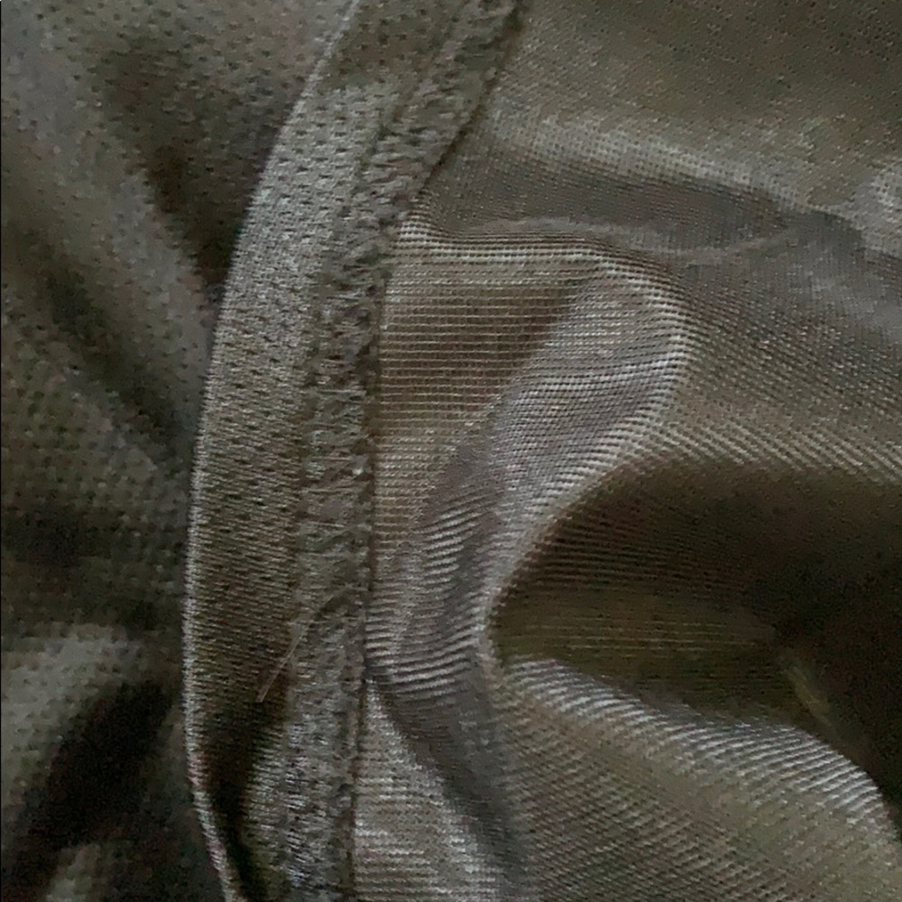 Athletic shorts - Picture 4 of 4